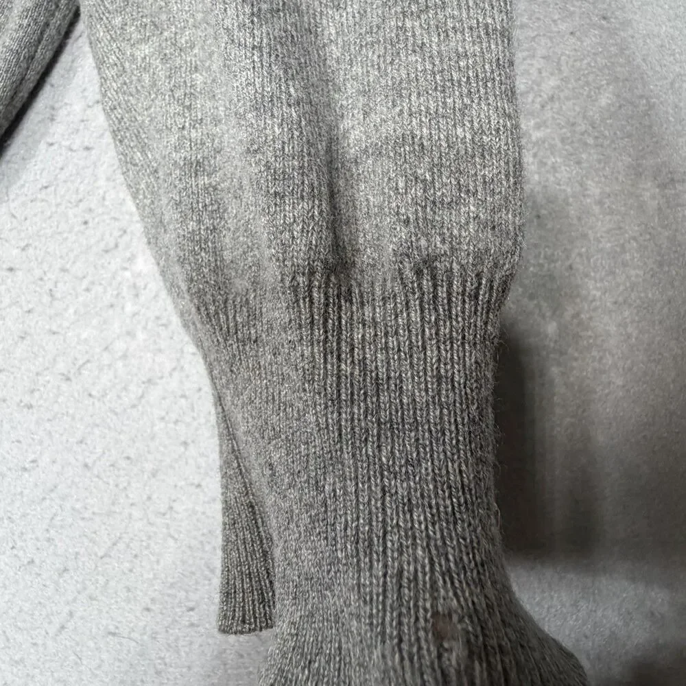 Loro Piana Sweater 54 Gray 100% Baby Cashmere V Neck Sweater Luxury Preppy